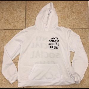 ANIT- SOCIAL-SOCIAL-CLUB HODDIE